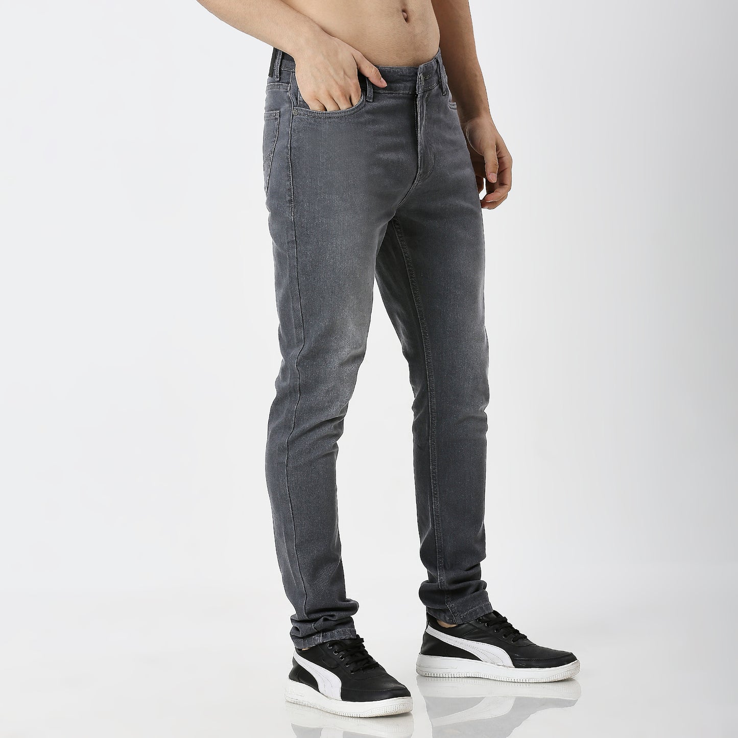 GREY NARROWNEST JEANS